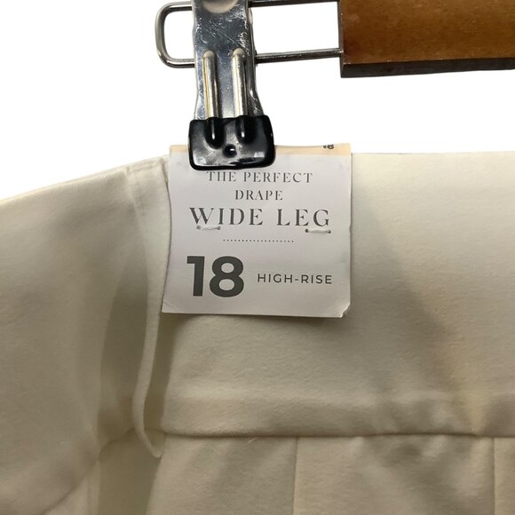 Lane Bryant Women Wide Leg Pants High Rise Size 18 Ivory NEW NWT - Picture 3 of 7